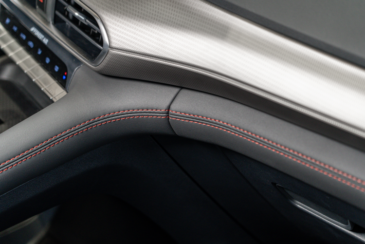 Changan_UNI-T_ma.ru_int_foto_3