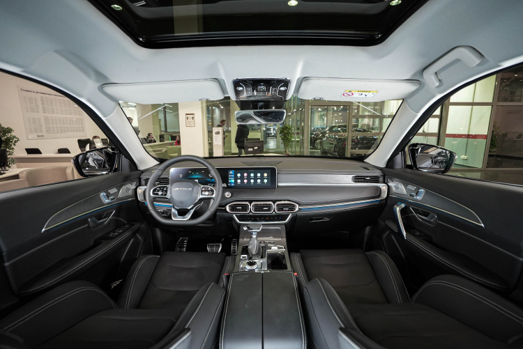 Jetour_X70_PLUS_ma.ru_int_foto_1