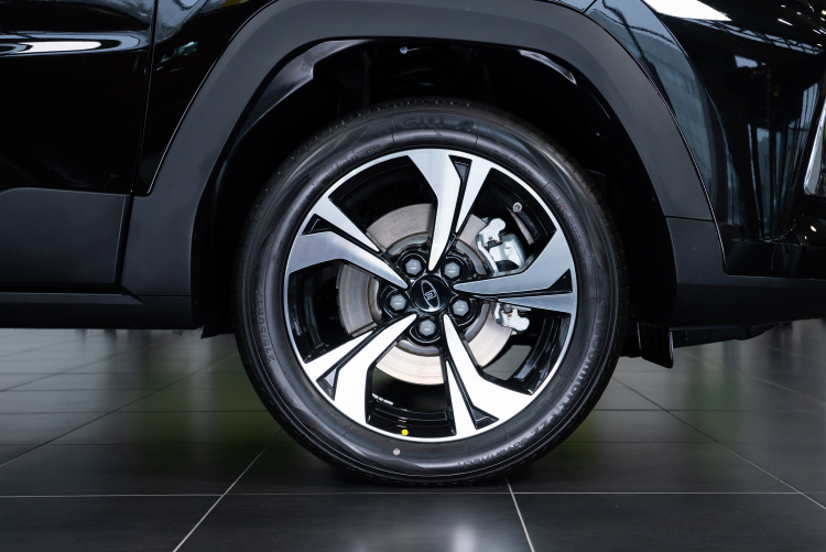 Колёсные диски и детали