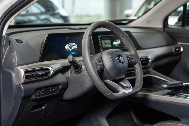 Changan_UNI-T_ma.ru_int_foto_4